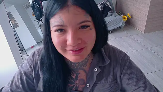 Unatatuada online show from 10/11/25, 12:36