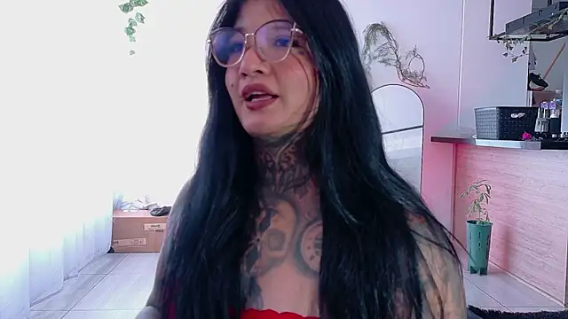 Unatatuada online show from 10/21/25, 07:14