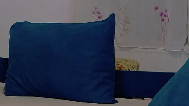 Snapshot of ScarlettNoirr chatting on 10/14/25, 06:31 ScarlettNoirr online show from 10/14/25, 06:31