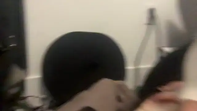 jasoncali305 online show from 10/12/25, 03:33