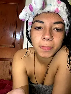 Snapshot of Lesly777_ chatting on 09/26/25, 11:58 Lesly777 online show from 09/26/25, 11:58