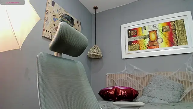 eva sk online show from 10/13/25, 12:05