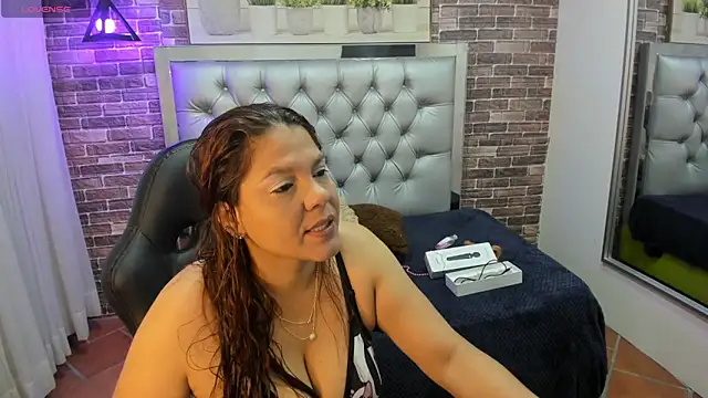 eva sk online show from 10/23/25, 10:58