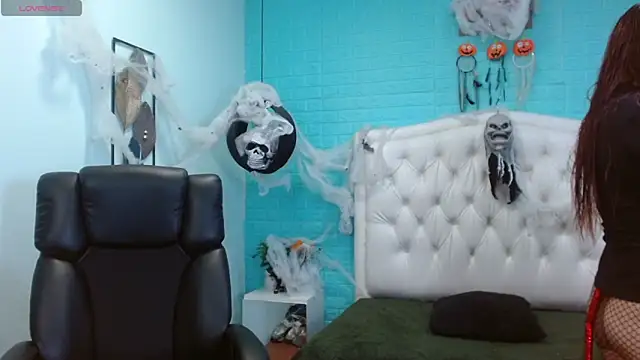 eva sk online show from 10/26/25, 10:54