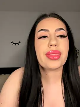 Snapshot of Andrestarr chatting on 11/05/25, 04:23 Andrestarr online show from 11/05/25, 04:23