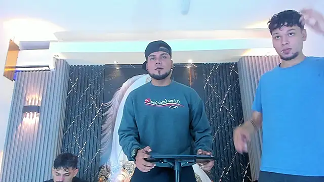 Iam Steven online show from 10/12/25, 01:21