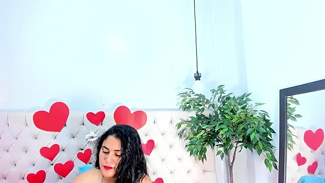 Snapshot of Catalleya_Foster chatting on 09/20/25, 07:59 Catalleya Foster online show from 09/20/25, 07:59
