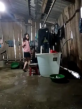 bonnie-00 online show from 10/31/25, 11:50