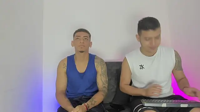 maykel and mike online show from 10/02/25, 10:22