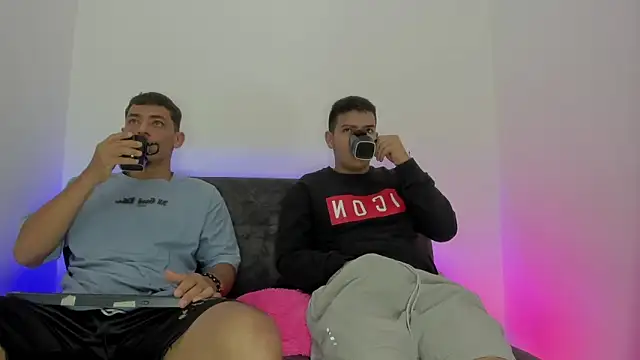 maykel and mike online show from 10/19/25, 10:49