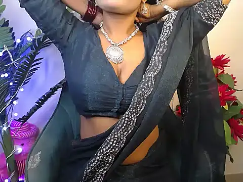 Snapshot of Naughtyy_stripgirl chatting on 10/11/25, 04:38 Naughtyy stripgirl online show from 10/11/25, 04:38