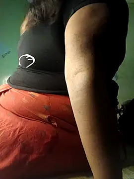 Snapshot of sonali134 chatting on 10/21/25, 05:46 sonali134 online show from 10/21/25, 05:46