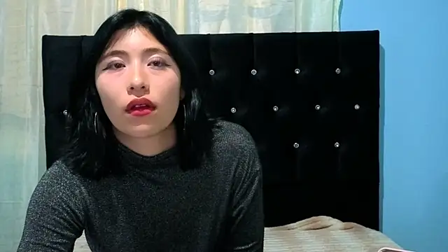 Snapshot of Sullyoonn chatting on 10/12/25, 02:32 Sullyoonn online show from 10/12/25, 02:32