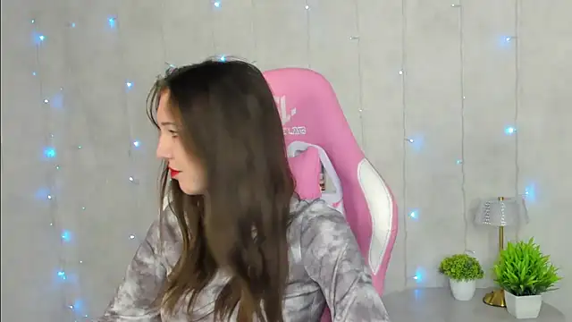 Snapshot of Amanda_Reedd chatting on 10/07/25, 01:14 Amanda Reedd online show from 10/07/25, 01:14