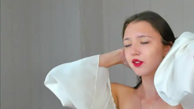 Snapshot of Amanda_Reedd chatting on 10/30/25, 06:04 Amanda Reedd online show from 10/30/25, 06:04