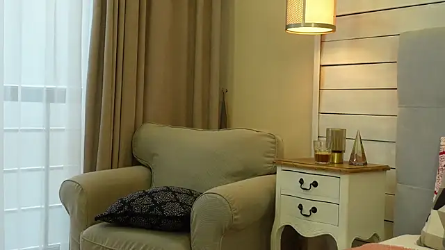 MyaMuse online show from 11/11/25, 08:25