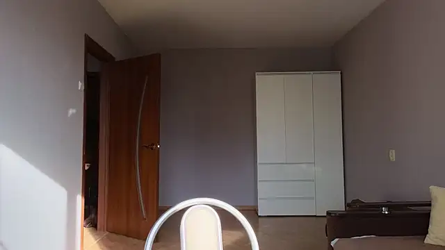 Lillian-Clark online show from 10/05/25, 05:17