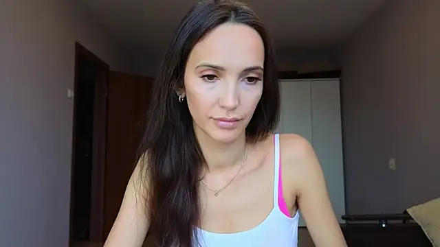 Lillian-Clark online show from 10/22/25, 08:03