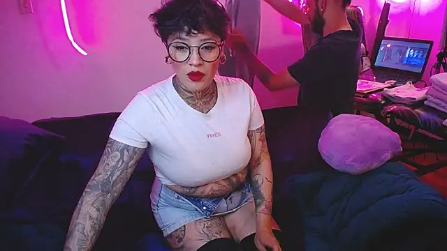 sathariel-secretcouckold online show from 09/14/25, 12:32