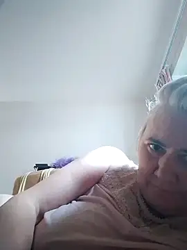 Snapshot of goodstyle chatting on 09/29/25, 01:38 goodstyle online show from 09/29/25, 01:38