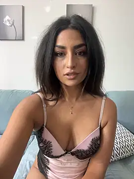 Mia spicyy online show from 10/12/25, 08:35