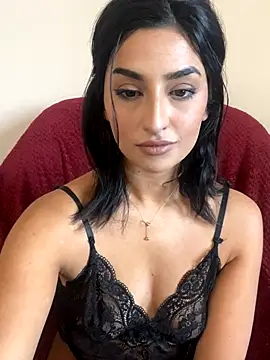 Mia spicyy online show from 10/25/25, 10:23