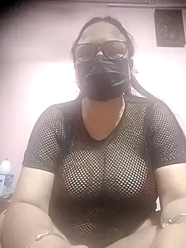 thehotlady online show from 10/30/25, 06:37