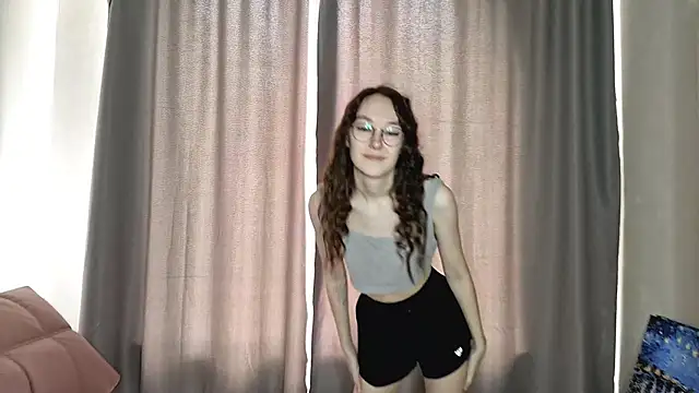 BritniMaddocks online show from 09/29/25, 08:19