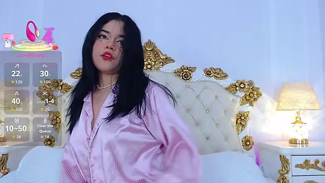 Snapshot of AryCorinne chatting on 10/12/25, 03:05 AryCorinne online show from 10/12/25, 03:05