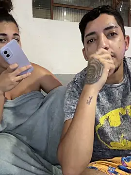 Snapshot of CasalMaldoso01 chatting on 10/31/25, 04:24 CasalMaldoso01 online show from 10/31/25, 04:24