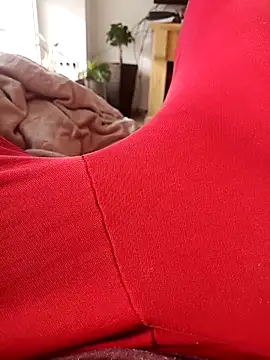 Snapshot of fullystroked chatting on 10/31/25, 12:06 fullystroked online show from 10/31/25, 12:06