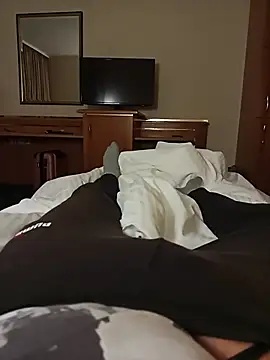 Snapshot of fullystroked chatting on 11/30/25, 07:51 fullystroked online show from 11/30/25, 07:51