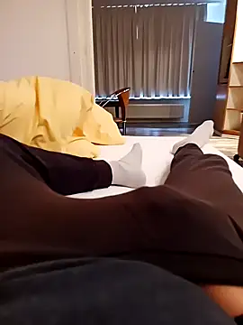 Snapshot of fullystroked chatting on 12/03/25, 01:20 fullystroked online show from 12/03/25, 01:20