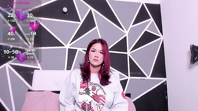 Victoriaa Zans online show from 10/11/25, 10:25