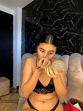 Snapshot of Isabella_Montoya chatting on 09/21/25, 12:07 Isabella Montoya online show from 09/21/25, 12:07