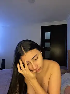 Snapshot of Isabella_Montoya chatting on 10/12/25, 03:22 Isabella Montoya online show from 10/12/25, 03:22