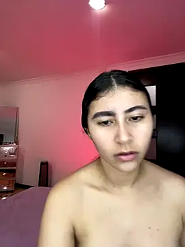 Snapshot of Isabella_Montoya chatting on 10/14/25, 03:57 Isabella Montoya online show from 10/14/25, 03:57