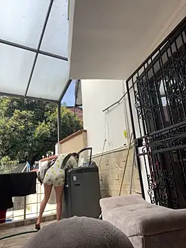 Snapshot of Isabella_Montoya chatting on 10/31/25, 02:07 Isabella Montoya online show from 10/31/25, 02:07