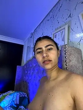 Snapshot of Isabella_Montoya chatting on 11/15/25, 06:37 Isabella Montoya online show from 11/15/25, 06:37