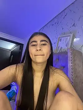 Snapshot of Isabella_Montoya chatting on 11/17/25, 06:46 Isabella Montoya online show from 11/17/25, 06:46