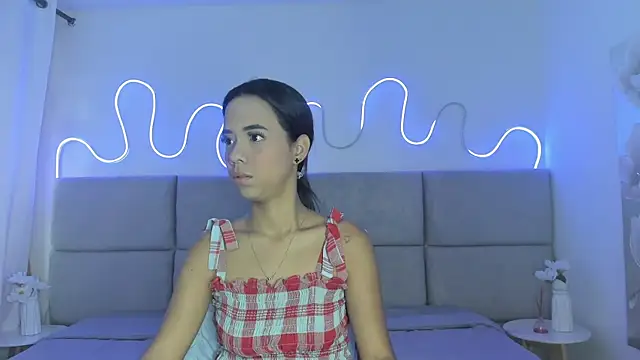 Anntonellaa online show from 11/01/25, 12:18