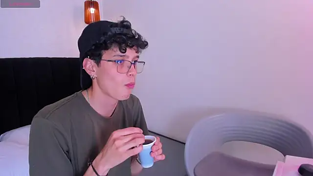  ruby red online show from 09/20/25, 02:45