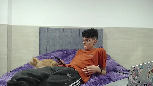  ruby red online show from 11/19/25, 04:45