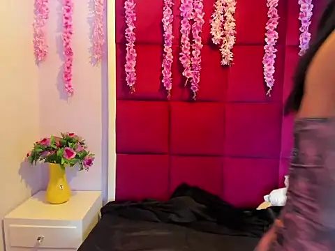 Zoe Browns  online show from 11/07/25, 02:44