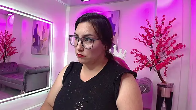 Snapshot of Shantall_dreamy chatting on 09/30/25, 03:22 Shantall dreamy online show from 09/30/25, 03:22