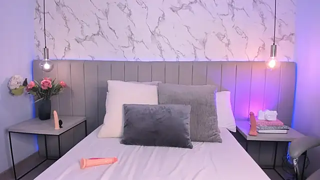 Amber Santana online show from 10/02/25, 09:22