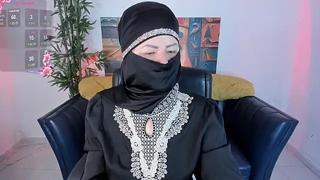 zahra isawii online show from 10/05/25, 12:25