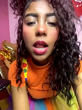 PrettyTiana  online show from 10/08/25, 09:12