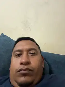 Snapshot of dannybs05 chatting on 11/09/25, 06:01 dannybs05 online show from 11/09/25, 06:01