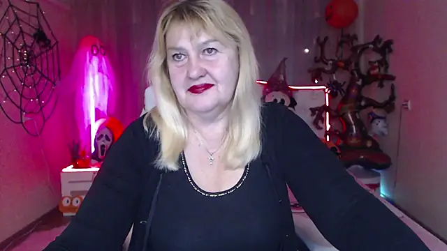 EmmaEllison online show from 11/05/25, 07:30